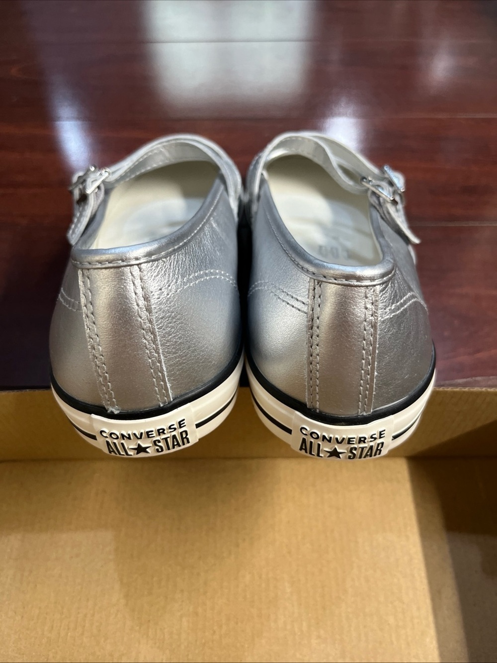 Womens 9 Converse Dainty Mary Jane OX Slip On Silver Leather A12201C HALF BOX - Picture 5 of 16